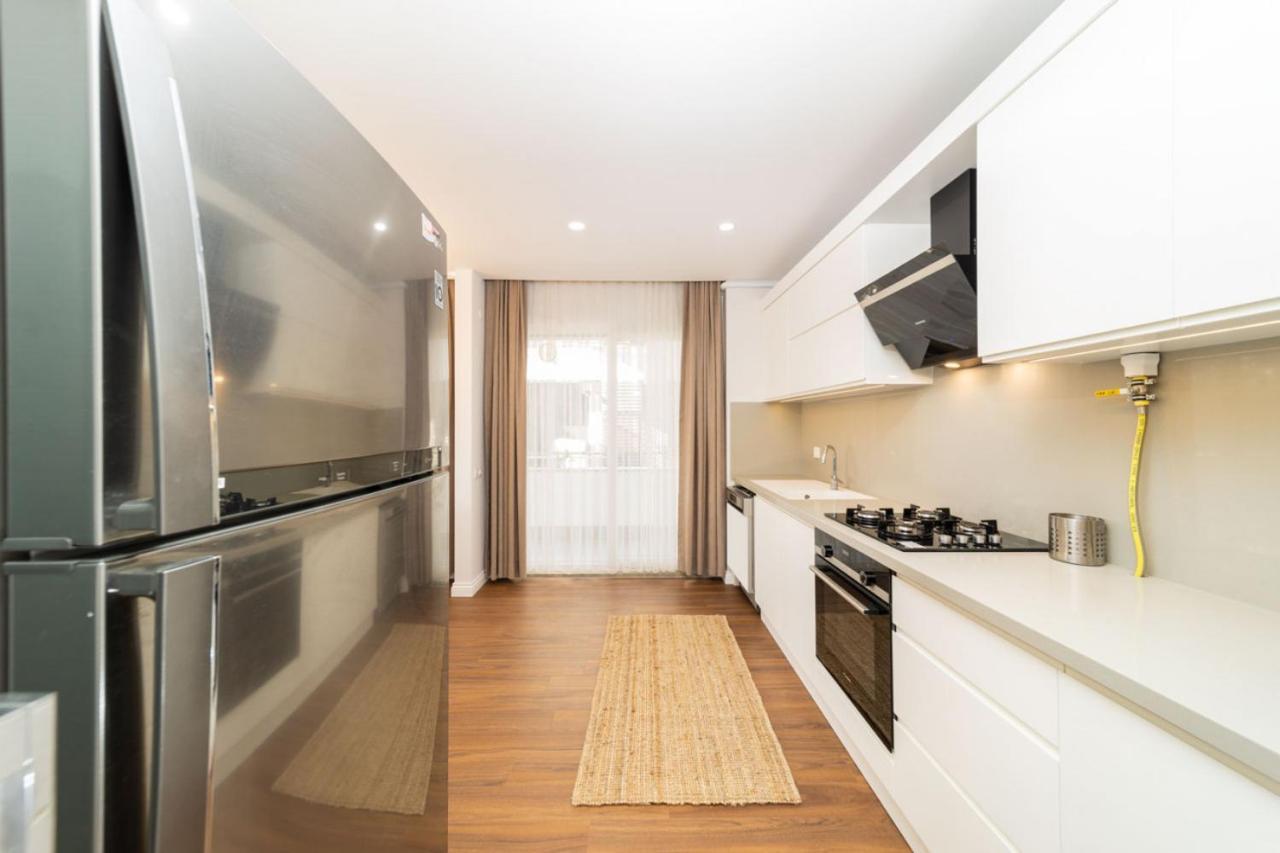 Central Flat With Balcony Near Sea In Muratpasa Apartment Antalya Exterior foto