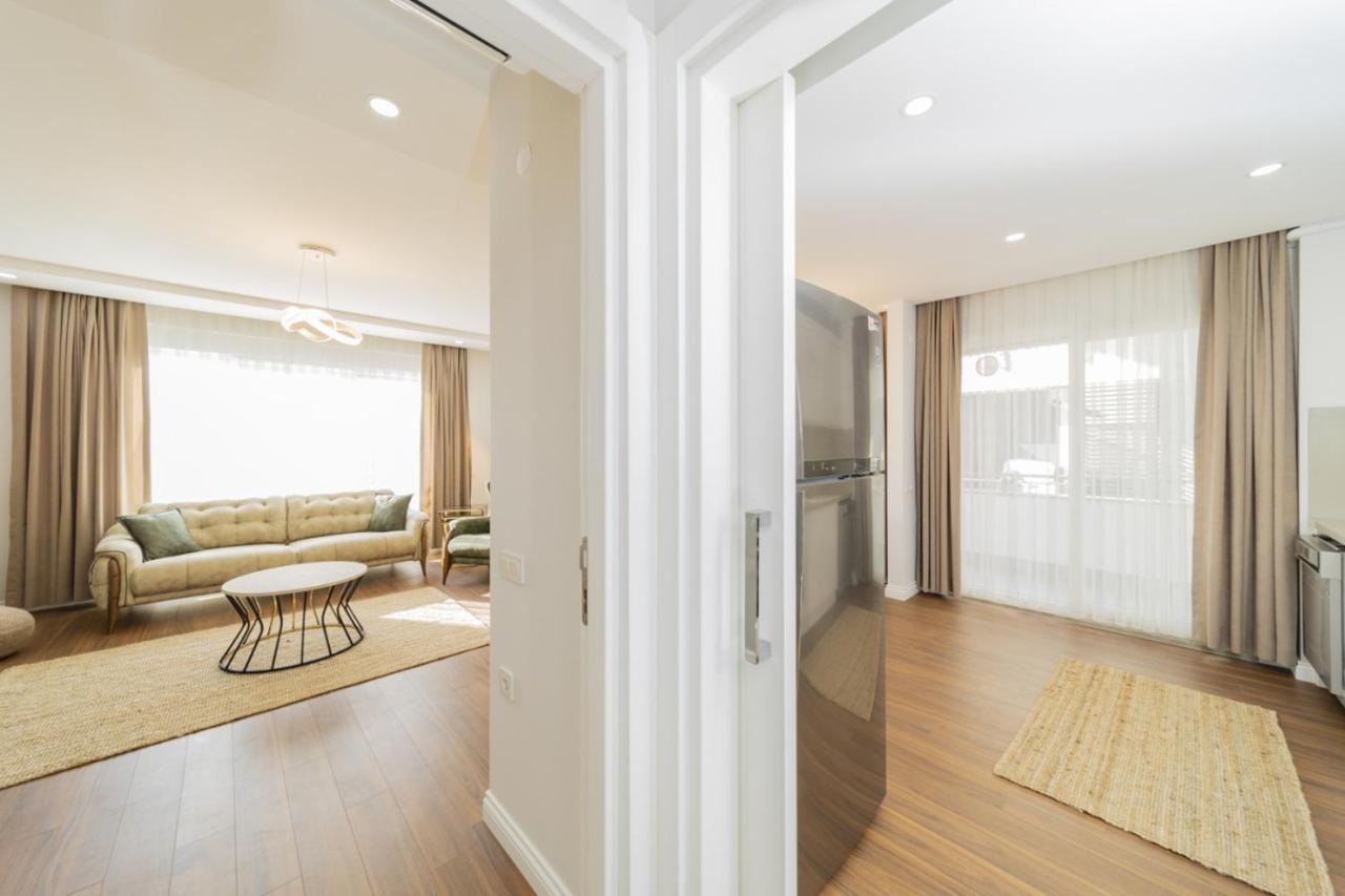 Central Flat With Balcony Near Sea In Muratpasa Apartment Antalya Exterior foto